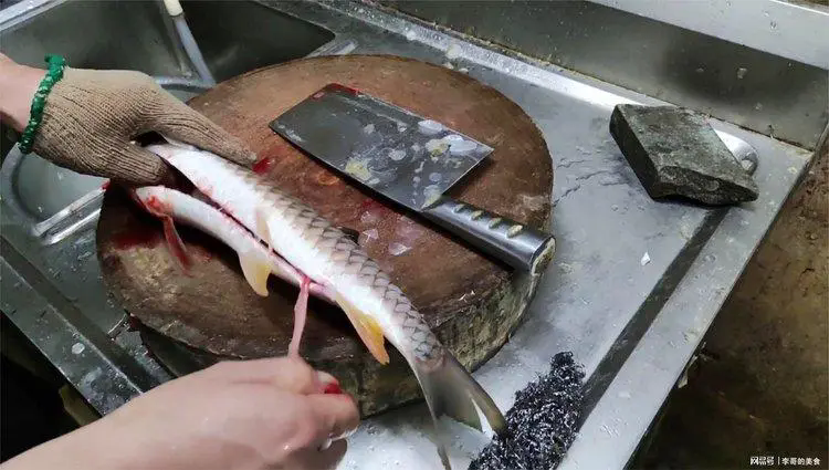 水台杀鱼师傅